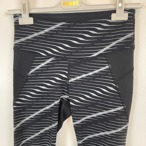 Athleta Black & Grey Stripes Leggings Size S - Picture 4 of 14